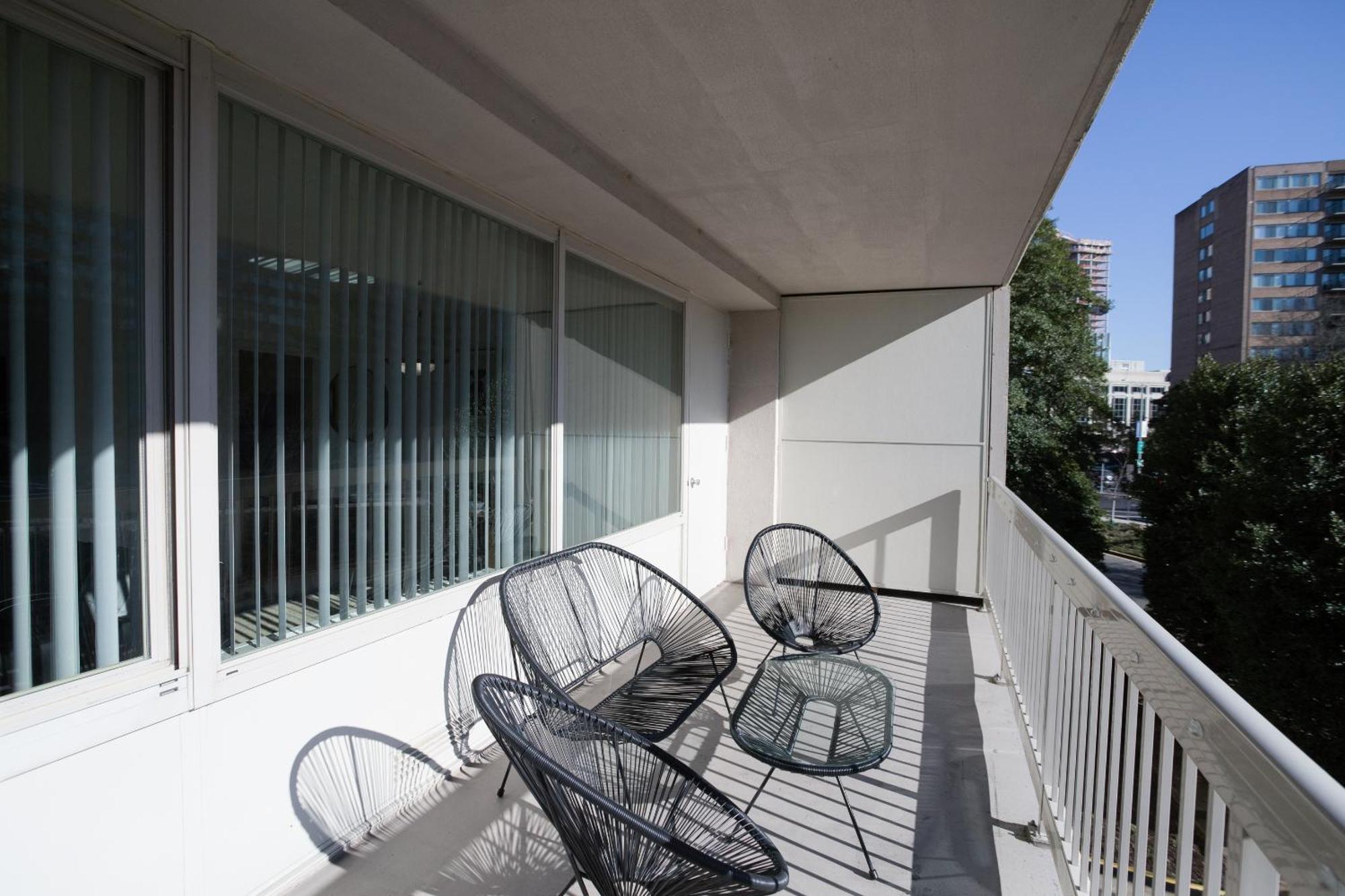Spacious 2 Bedrooms Apt @Crystal City With Gym Arlington Exterior foto